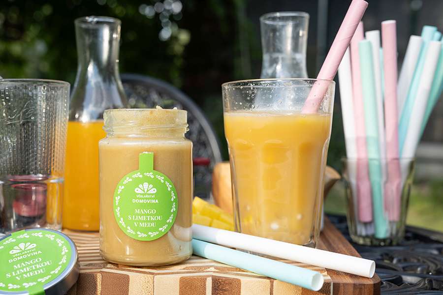 Domácí medový bubble tea mango