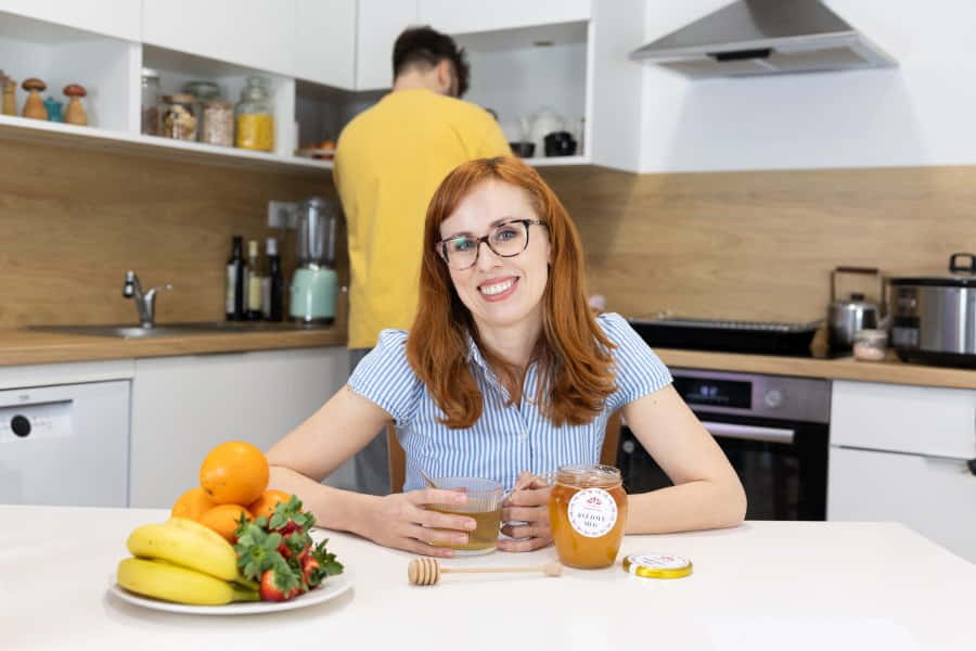 Alenka berie do rúk opraty