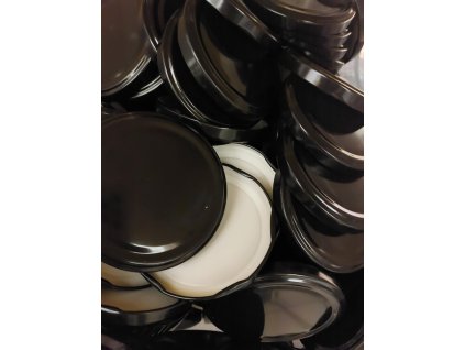 víčko černé celé balení