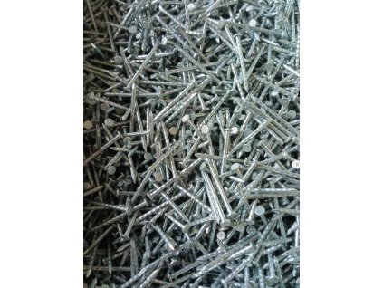 včelařské hřebíky vroubkované pozink 25 mm 100 g 500 g