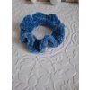 Háčkovaná scrunchie modrá