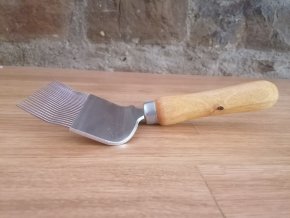 odviečkovacia vidlička nerezová, lomená, 25 ihiel www.vcelieuleb10.sk (2)