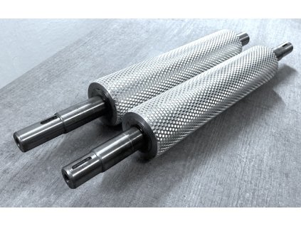 Pár válců do el. lisu na mezistěny - gravírovaný, rastr (330) (5,37)