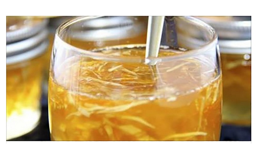 Co dokáže čistý přírodní med