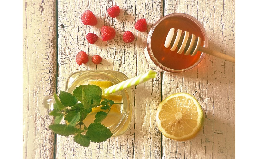 Domácí limonáda s medem