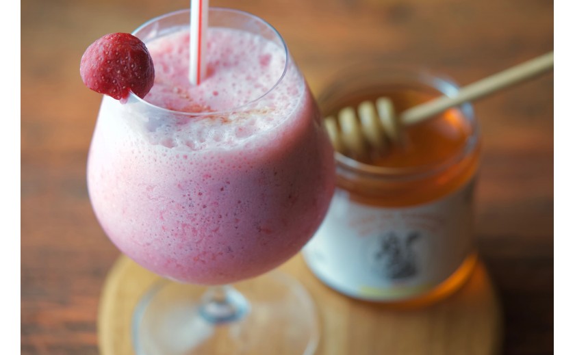 Recept na jahodový koktejl s medom