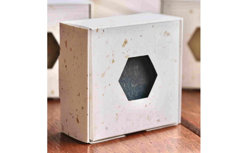 Balíme do recyklovaných kávových filtrů