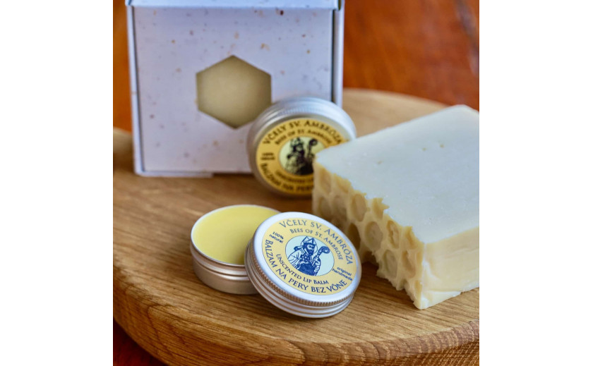 Citlivá pleť a vône: Prečo by ste mali prehodnotiť používanie parfumovanej kozmetiky