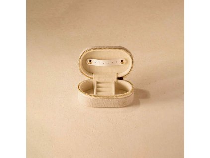 d83a05ff 318c 4b9e acec 0abedfaa655b