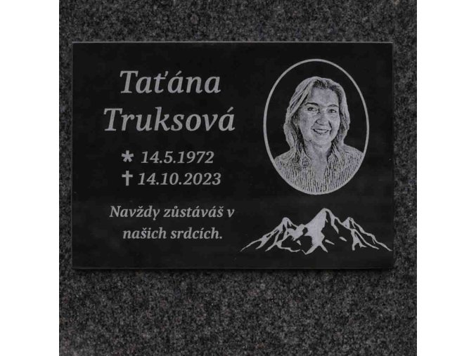 nahrobni deska s foto