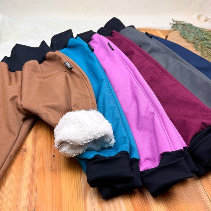 71D548F5 1EF8 4F36 AF09 ACAECDA8B77E