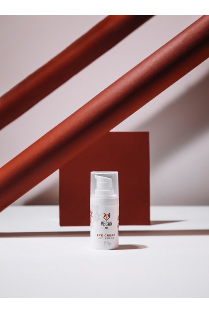 OČNÍ KRÉM PROTI VRÁSKÁM S VÝTAŽKEM Z BRUSINEK 15 ml