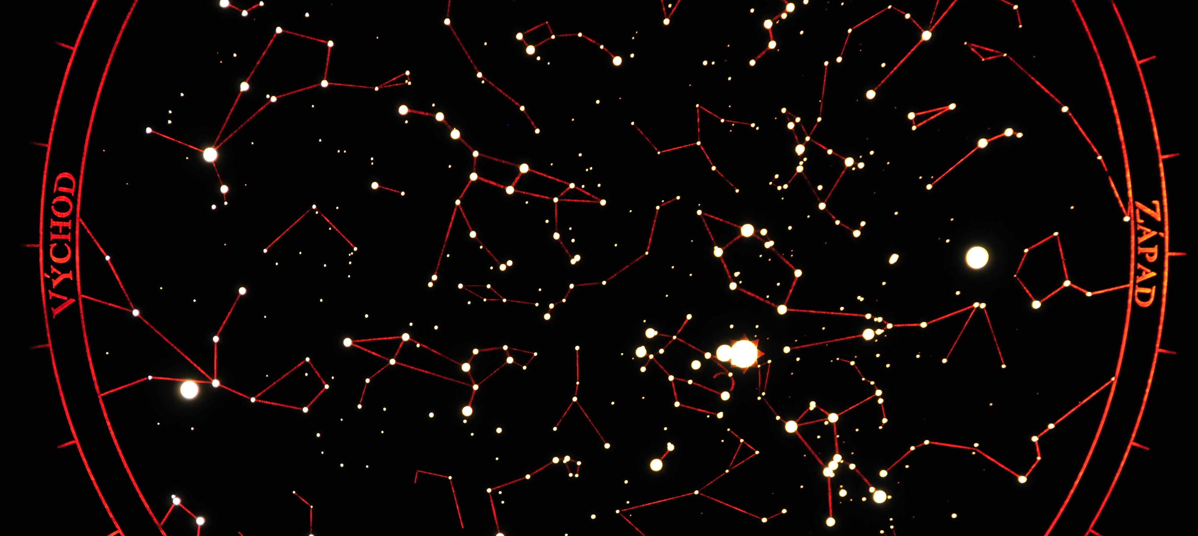 Světelný obraz hvězdné oblohy
