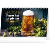 NOTIQUE Stolní kalendář Putování za pivem 2025, 23,1 x 14,5 cm