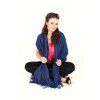 Pashmina Carlo Romani P105 (sytě modrá) modelka (3)