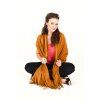 Pashmina Carlo Romani P128 (okrová) modelka (4)