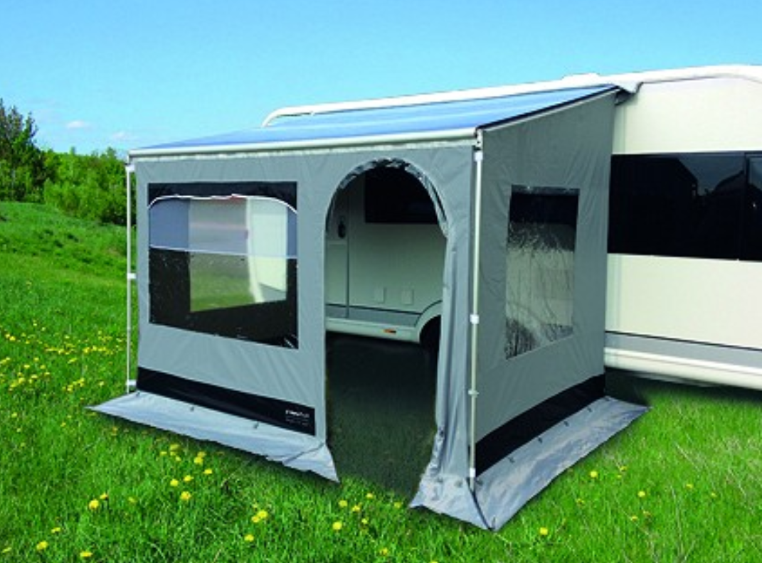 Předstan Eurotrail Bergen CS (384 cm, 2 okna)