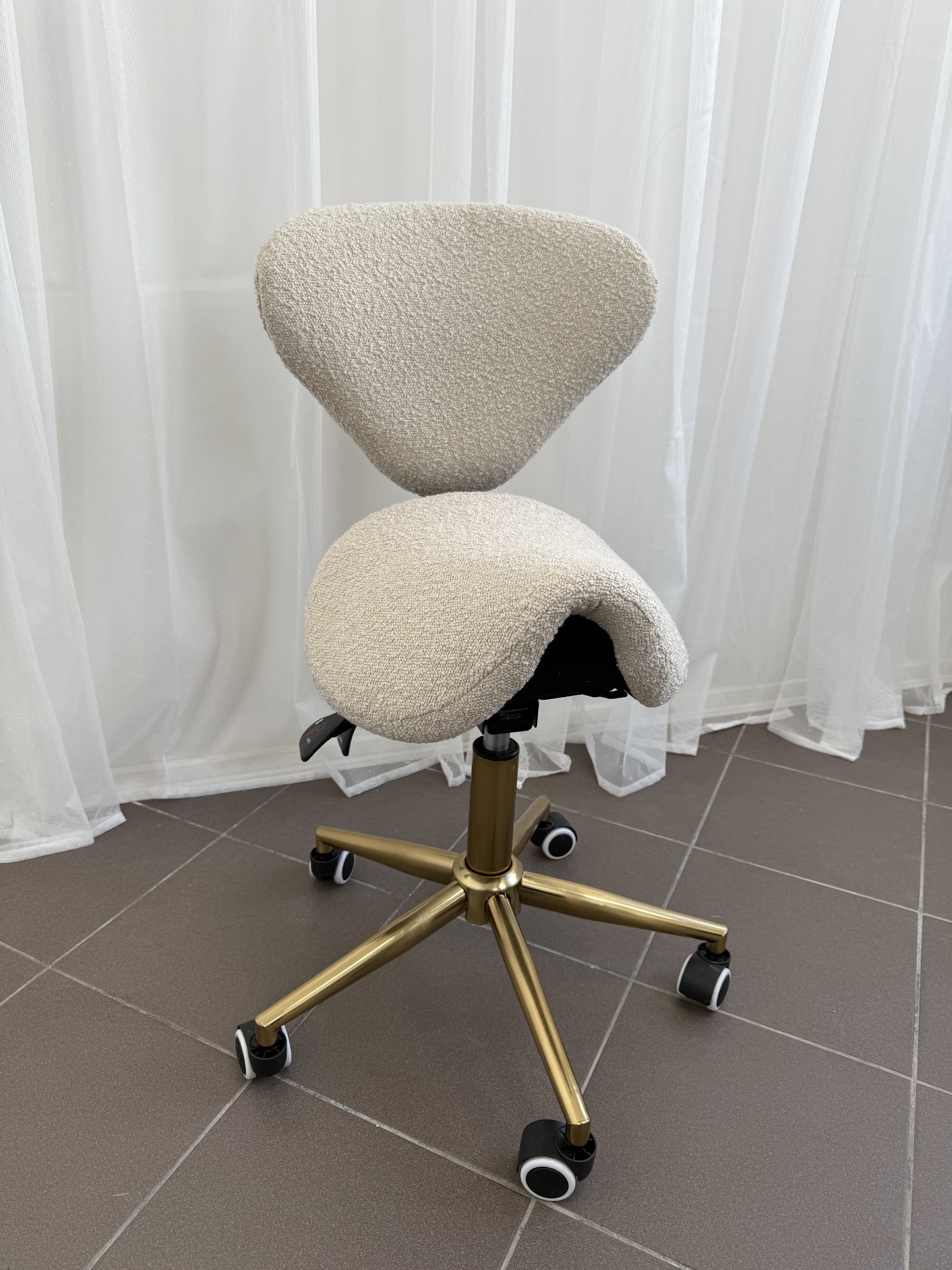 Kosmetický taburet Simply IDEAL