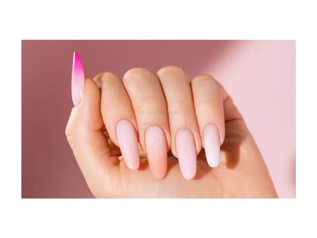 Ombre efekt s BOOMY OMBRE Gel beige