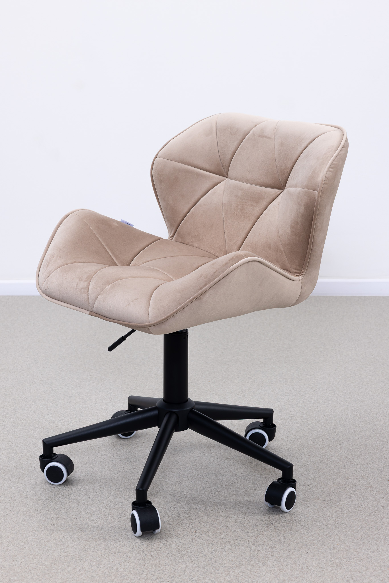Kosmetické křeslo COMFY Barva: 10, Podstava: stříbrná