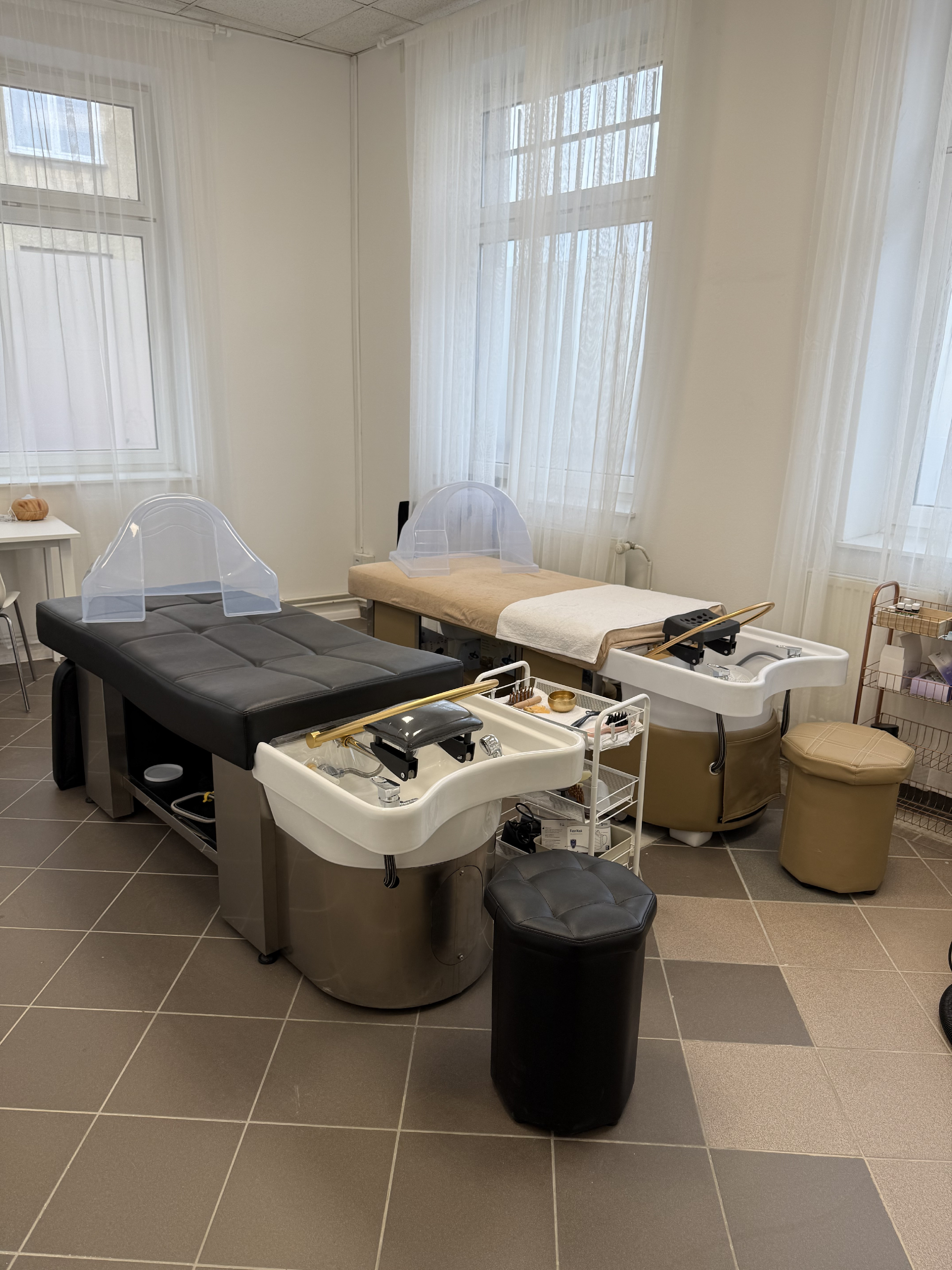 Levně Školení HEAD SPA-Pro Kadeřnice