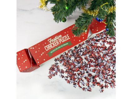 festive crackers puzzle lifestyle v1