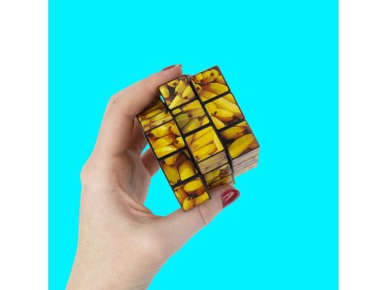 banana puzzle cube lifestyle v1