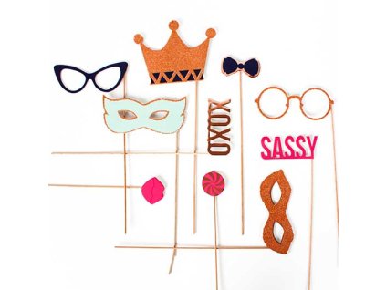 selfie prop kit rollover 1