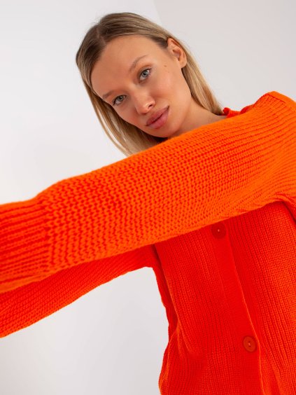 ORANŽOVÝ JEMNÝ PLETENÝ SVETR NA KNOFLÍKY (Velikost ONE SIZE)