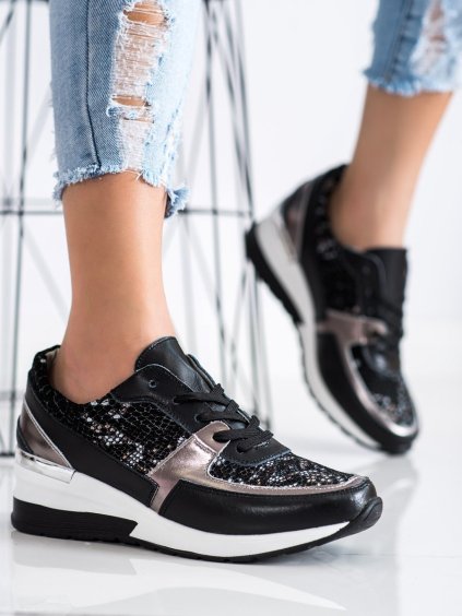 ČERNÉ KOŽENÉ SNEAKERSY
