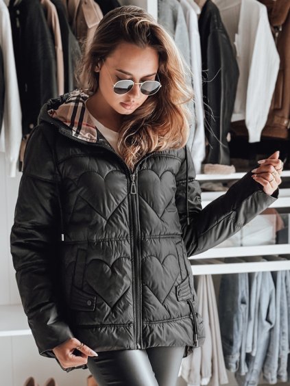 ČERNÁ BUNDA S PROŠÍVANÝMI SRDÍČKY OLMO (Velikost S)