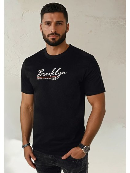 ČERNÉ TRIČKO S NÁPISEM BROOKLYN (Velikost M)