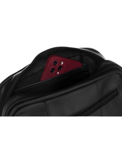 PETERSON ČERNÁ KOŽENÁ CROSSBODY KABELKA