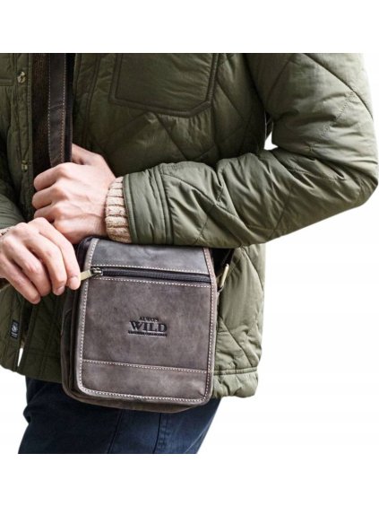 ALWAYS WILD TMAVĚ HNĚDÁ KOŽENÁ TAŠKA PŘES RAMENO (Velikost ONE SIZE)