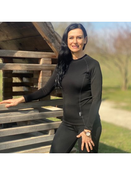 ČERNÉ VLNĚNÉ FUNKČNÍ TRIČKO S DLOUHÝM RUKÁVEM