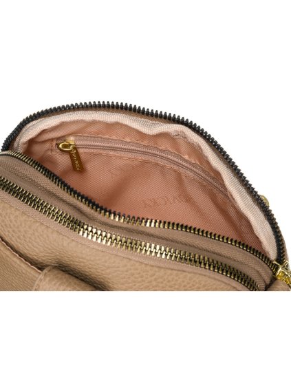 ROVICKY STYLOVÁ TMAVĚ BÉŽOVÁ MALÁ CROSSBODY KABELKA S NASTAVITELNÝM POPRUHEM (Velikost ONE SIZE)
