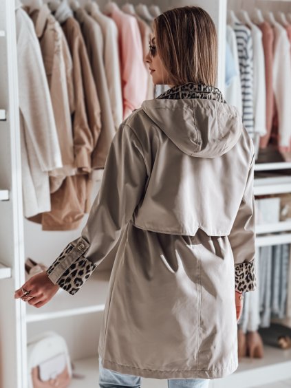 BÉŽOVÁ DÁMSKÁ PŘECHODOVÁ PARKA S LEOPARDÍ PODŠÍVKOU PANTER