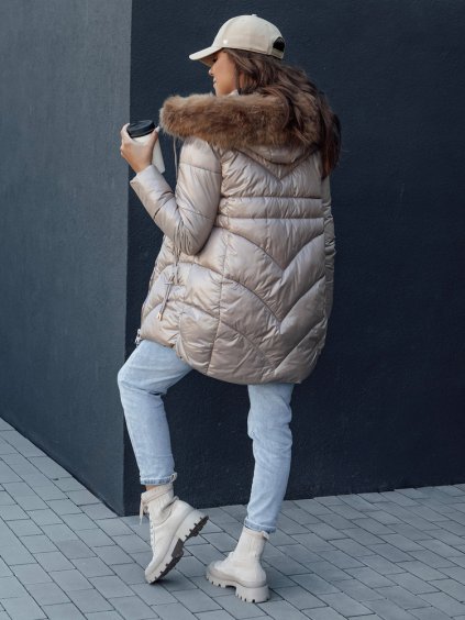 DÁMSKÁ BÉŽOVÁ ZIMNÍ PROŠÍVANÁ BUNDA S KAPUCÍ WINTERCHIC