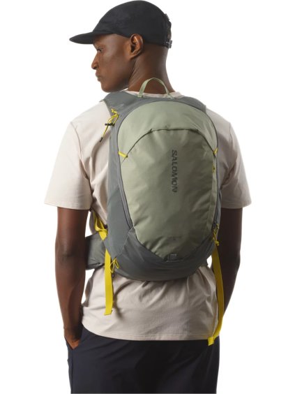 ŠEDÝ SPORTOVNÍ BATOH SALOMON TRAILBLAZER 20 BACKPACK (Velikost ONE SIZE)