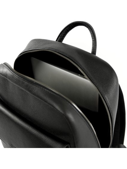 ČERNÝ DÁMSKÝ PROSTORNÝ KOŽENÝ BATOH SOLIER RIMELLE (Velikost ONE SIZE)