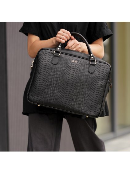 FELICE ČERNÁ TAŠKA NA NOTEBOOK S HADÍM VZOREM (Velikost ONE SIZE)