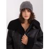 TMAVĚ ŠEDÁ ZIMNÍ ČEPICE S KAMÍNKY (Velikost ONE SIZE)