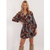 HNĚDÉ DÁMSKÉ VZOROVANÉ MINI ŠATY S VÝSTŘIHEM DO V (Velikost ONE SIZE)