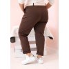 HNĚDÉ DÁMSKÉ BAVLNĚNÉ PLUS SIZE KALHOTY S PÁSKEM (Velikost XL)