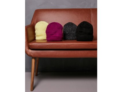 Soft Acrylic Beanie čiapka (Farba Čierna)