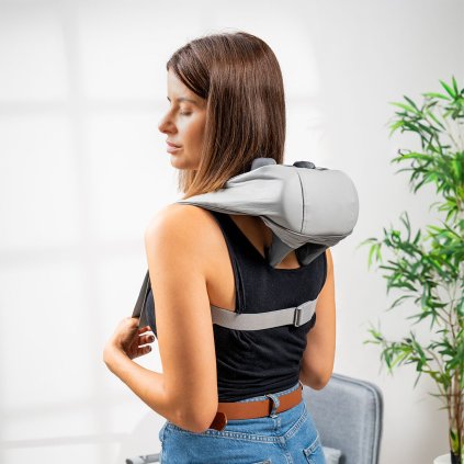 Dobíjecí masážní přístroj 6D na krk a záda Silax