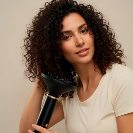 Iontový multifunkční vzduchový kartáč na sušení a tvarování s technologií Coanda a 7 nástavci Wavify