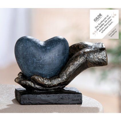 Socha ruka srdce "Heart in your Hand"