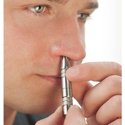 Zastřihovač chloupků v nose a uších