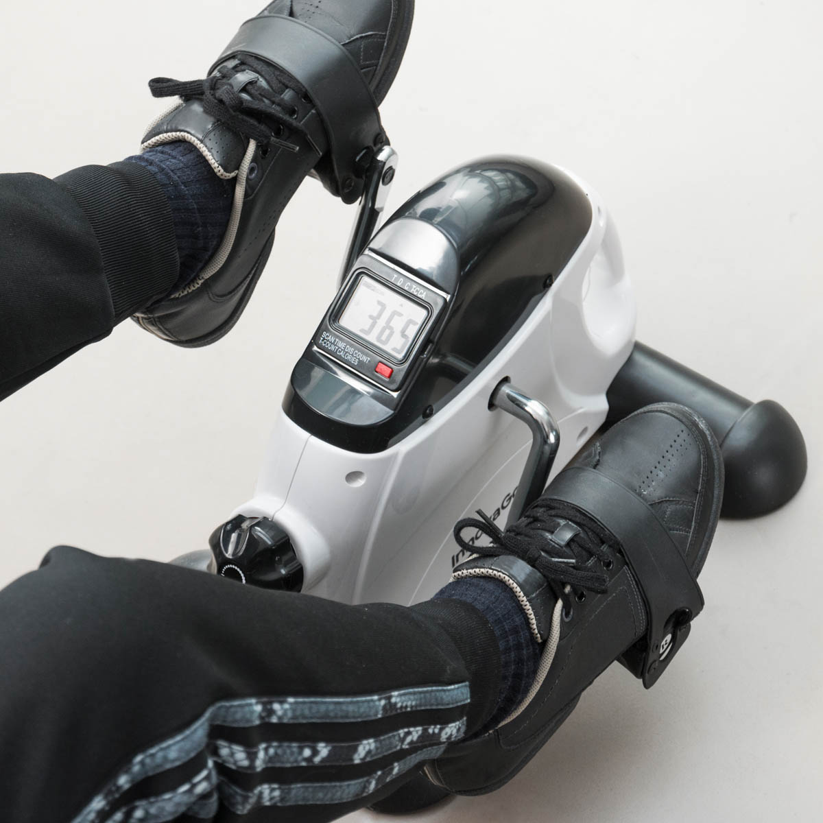 InnovaGoods Fitness pedálový trenažer